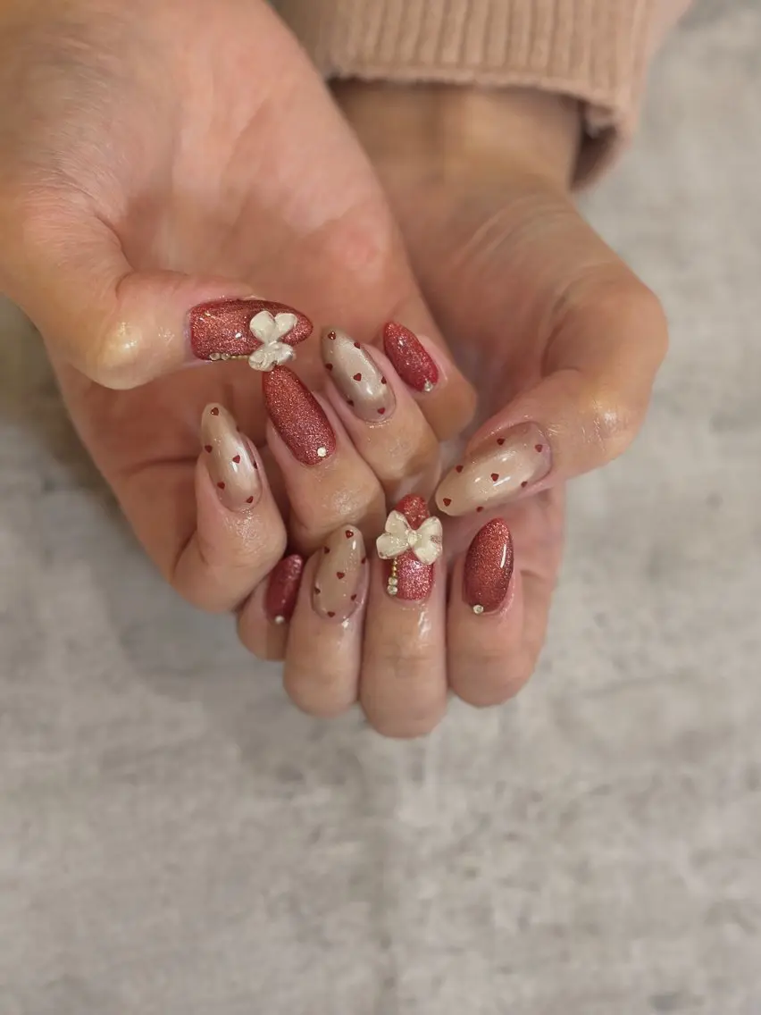 ネイル ハート キラキラネイル マグネットネイル リボン ハンドネイル private. nailsalonのネイルデザイン