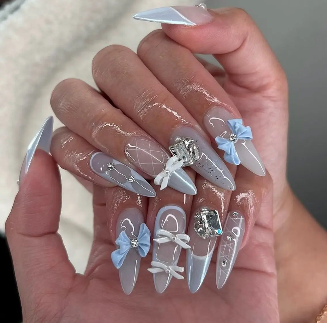 ネイル フレンチネイル ジェルネイル 韓国ネイル マグネットネイル マグネットフレンチ akina nailsのネイルデザイン