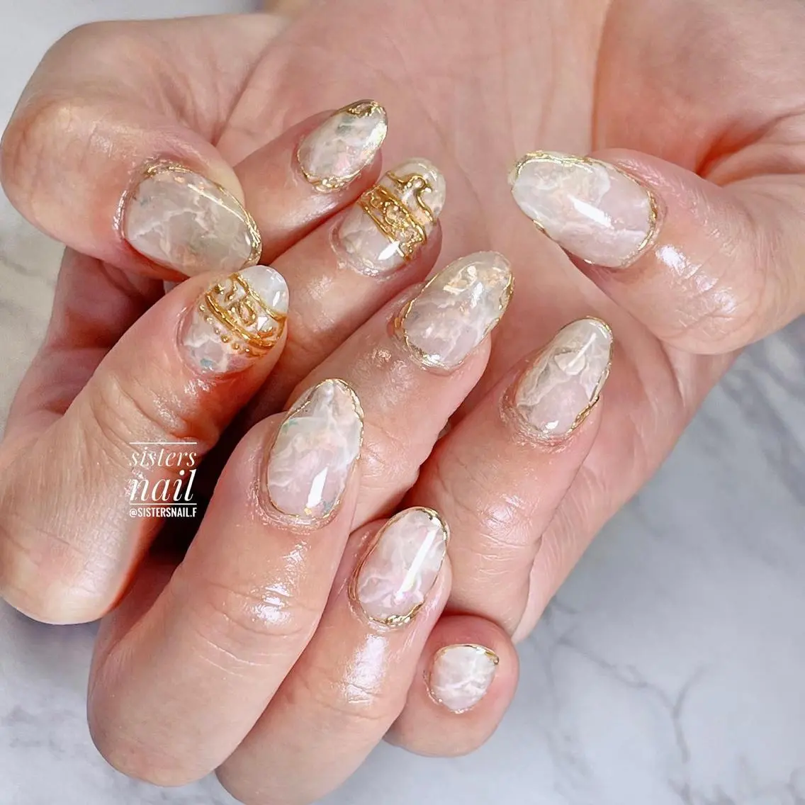 ネイル アートネイル ミラーネイル ニュアンスネイル 夏ネイル ホワイト sisters nail.fのネイルデザイン
