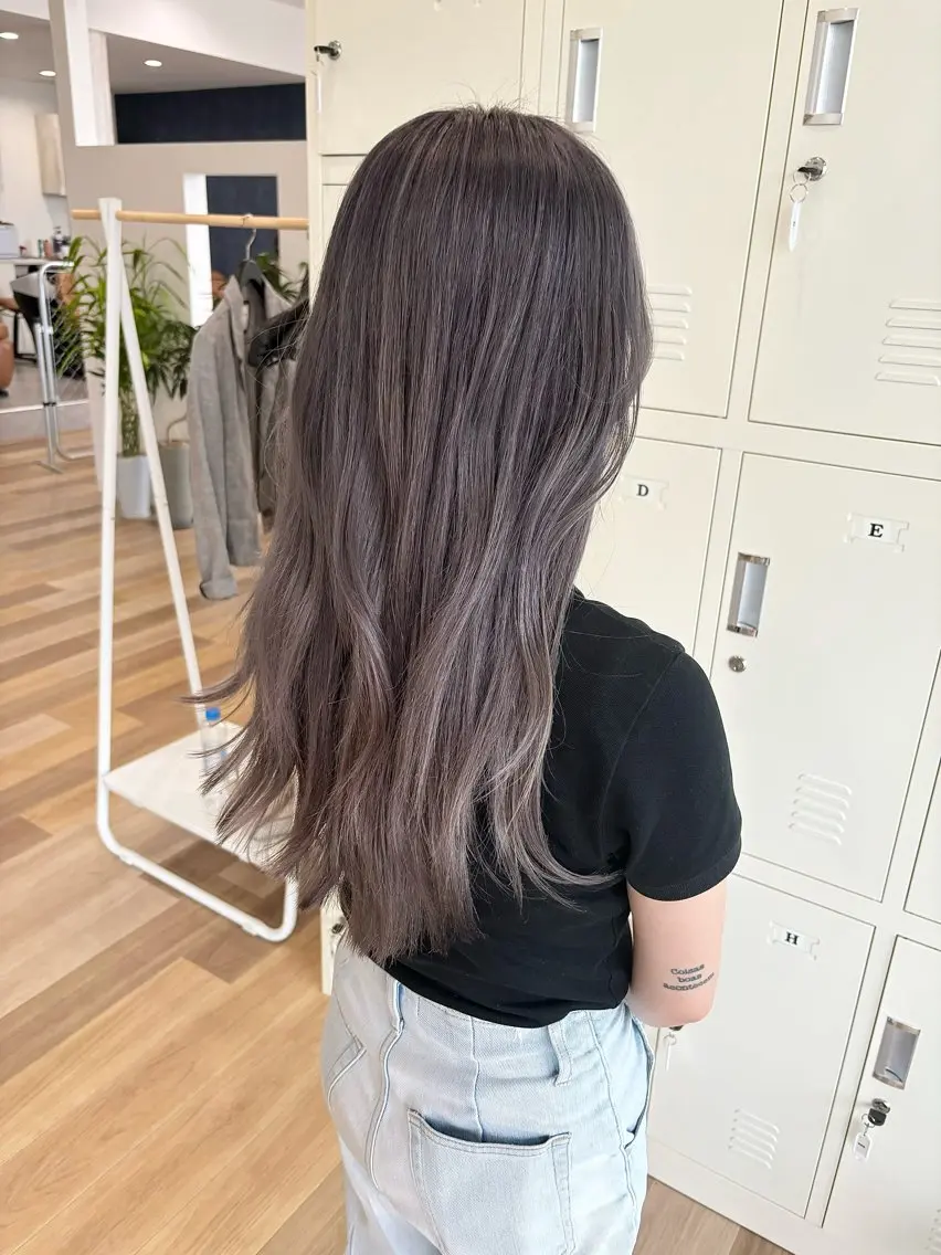 ロング ヘアカラー ケアブリーチ 黒瀬有汰のヘアスタイル