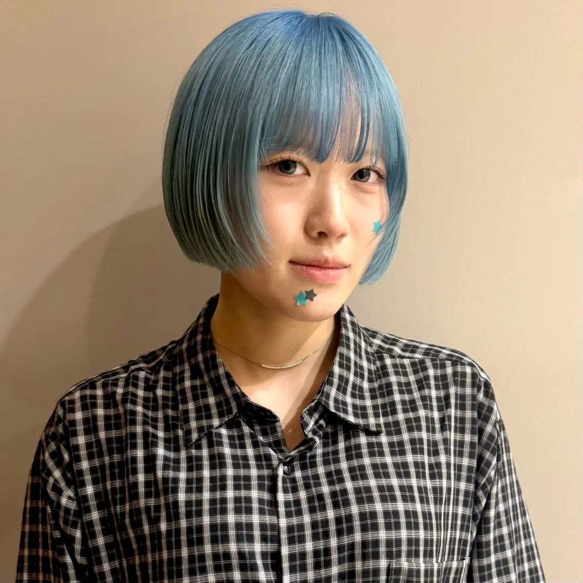 ショート カット ヘアカラー 艶ブリーチカラー✨ ボブレイヤーSakiのヘアスタイル