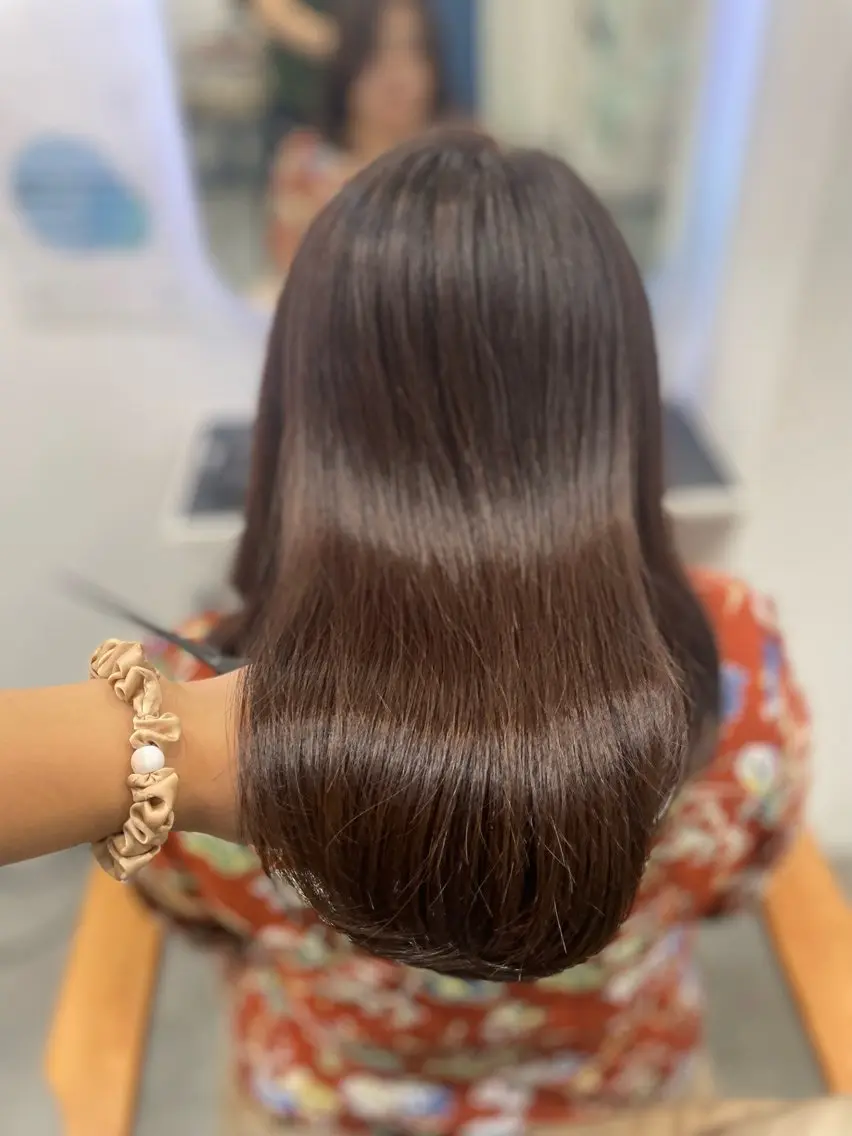 ミディアム カラー ヘアアレンジ 透明感カラー イルミナカラー レイヤーカット トリートメント ナチュラル🌿垢抜け 福澤ゆきあのヘアスタイル