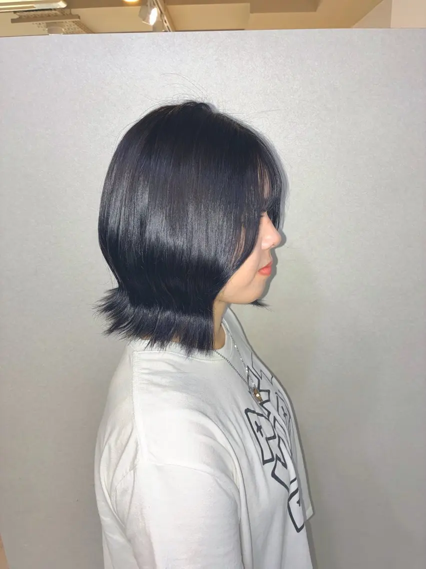 カラー ハナダ メイのヘアスタイル