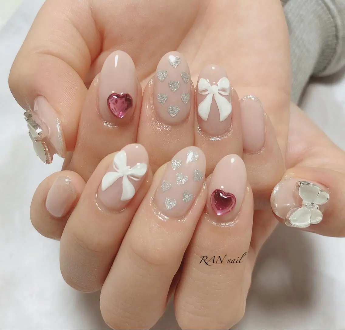 ネイル ハート 氷ネイル・うるうるネイル キラキラネイル オフィスネイル リボン ハンドネイル フットネイル RAN nailのネイルデザイン