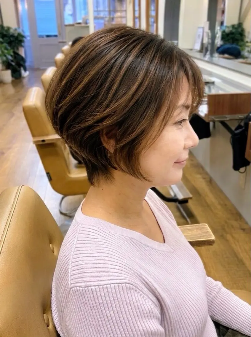 ショート カラー 松下 沙織のヘアスタイル