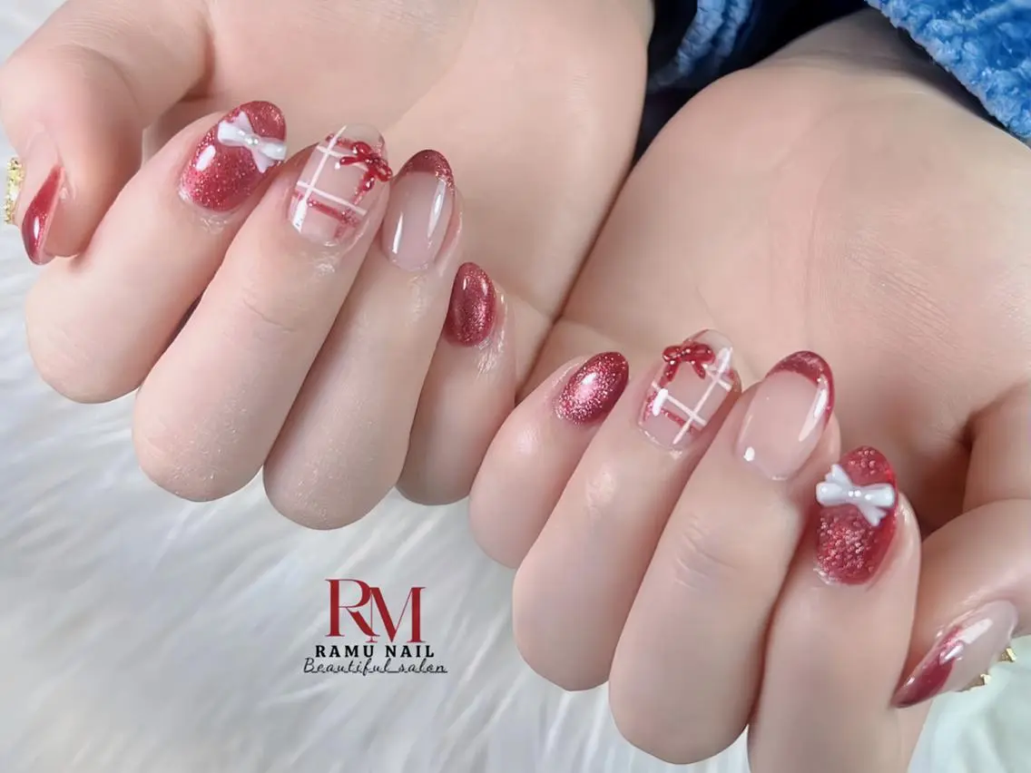ネイル チークネイル フレンチネイル グラデーション マグネットネイル ネイルチップ ハンドネイル RAMU_Nail 池袋店のネイルデザイン
