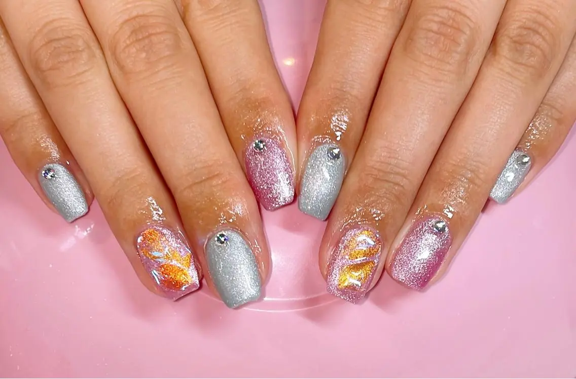 ネイル ハンドネイル VIERU 🌈🎀💖のネイルデザイン