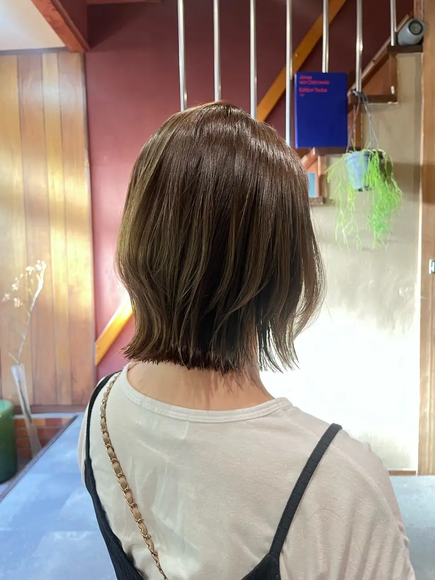 ミディアム カット ヘアカラー トリートメント ミントカラー🌱上村 瑞紀のヘアスタイル