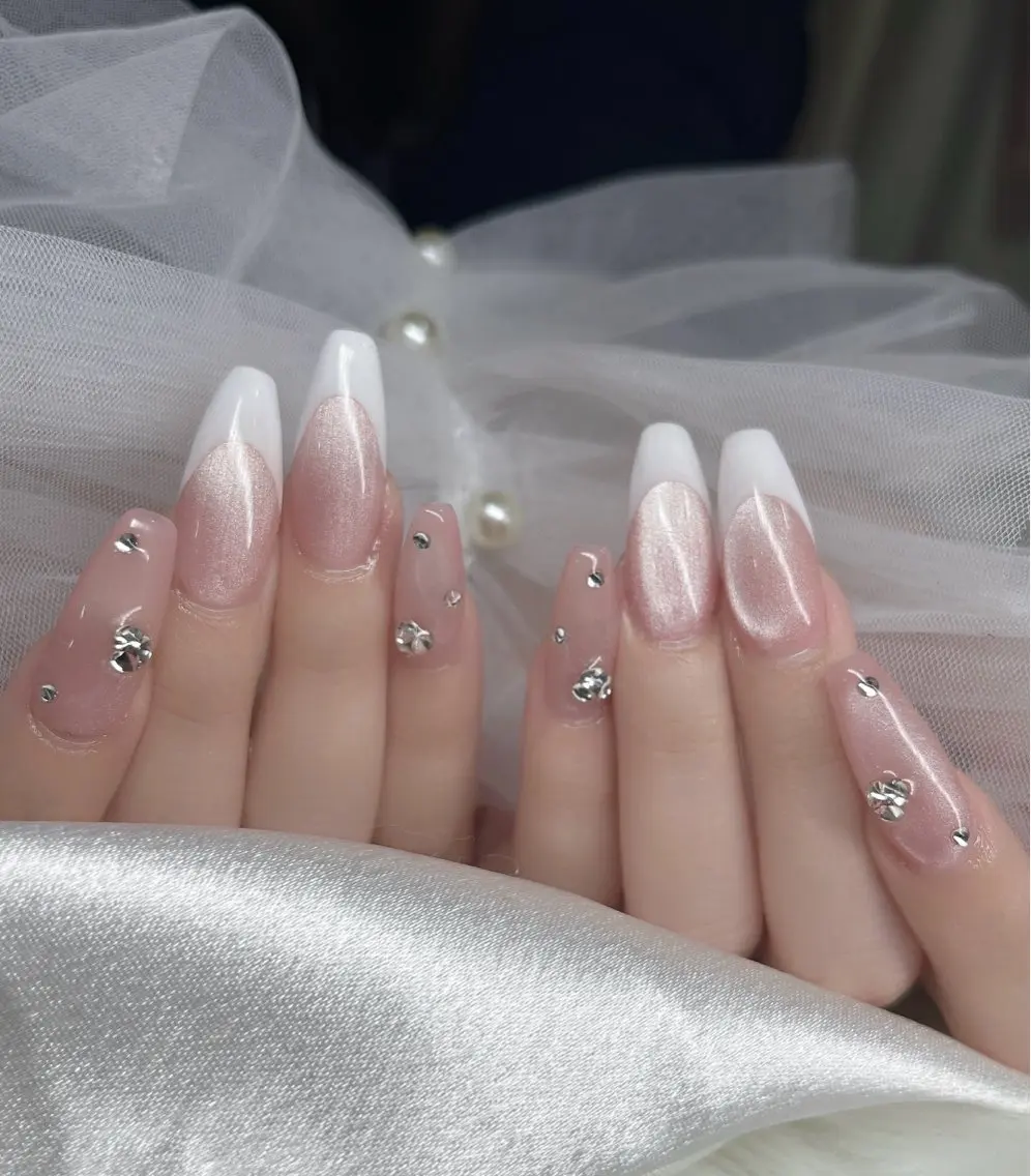 ネイル ハンドネイル YOLO NAILのネイルデザイン
