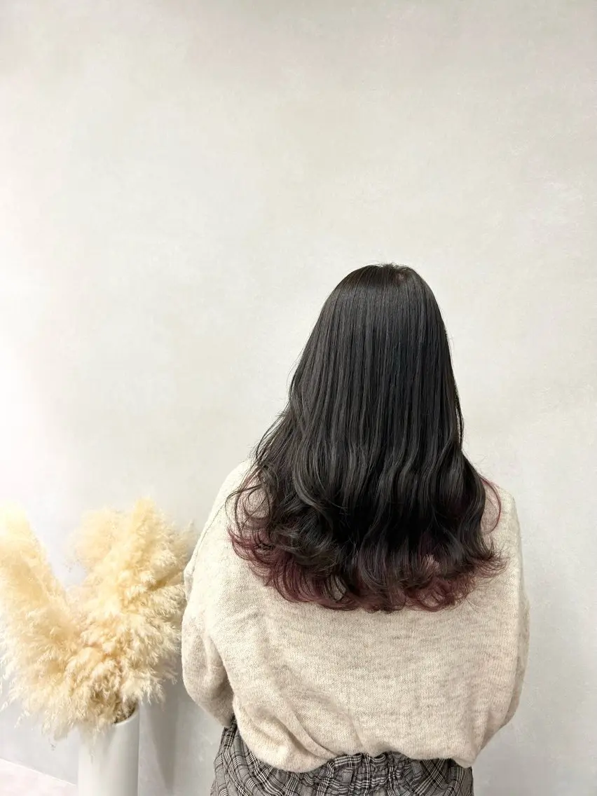 ロング カラー 透明感カラー グレージュ インナーカラー ピンクカラー カット ヘアカラー 暖色･似合わせカラー (廣石沙英🎀)のヘアスタイル