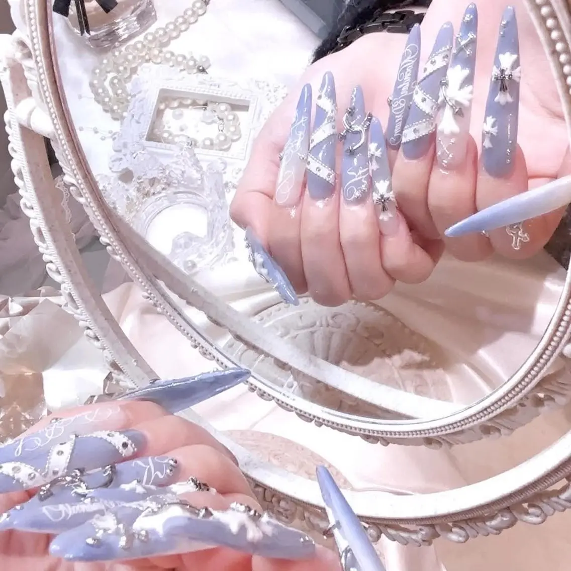 ハンドネイル 🎀AURA Nailsalonのネイルデザイン
