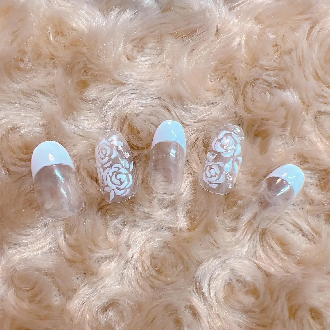 ブライダルデザインネイル💅⛪️💕の写真