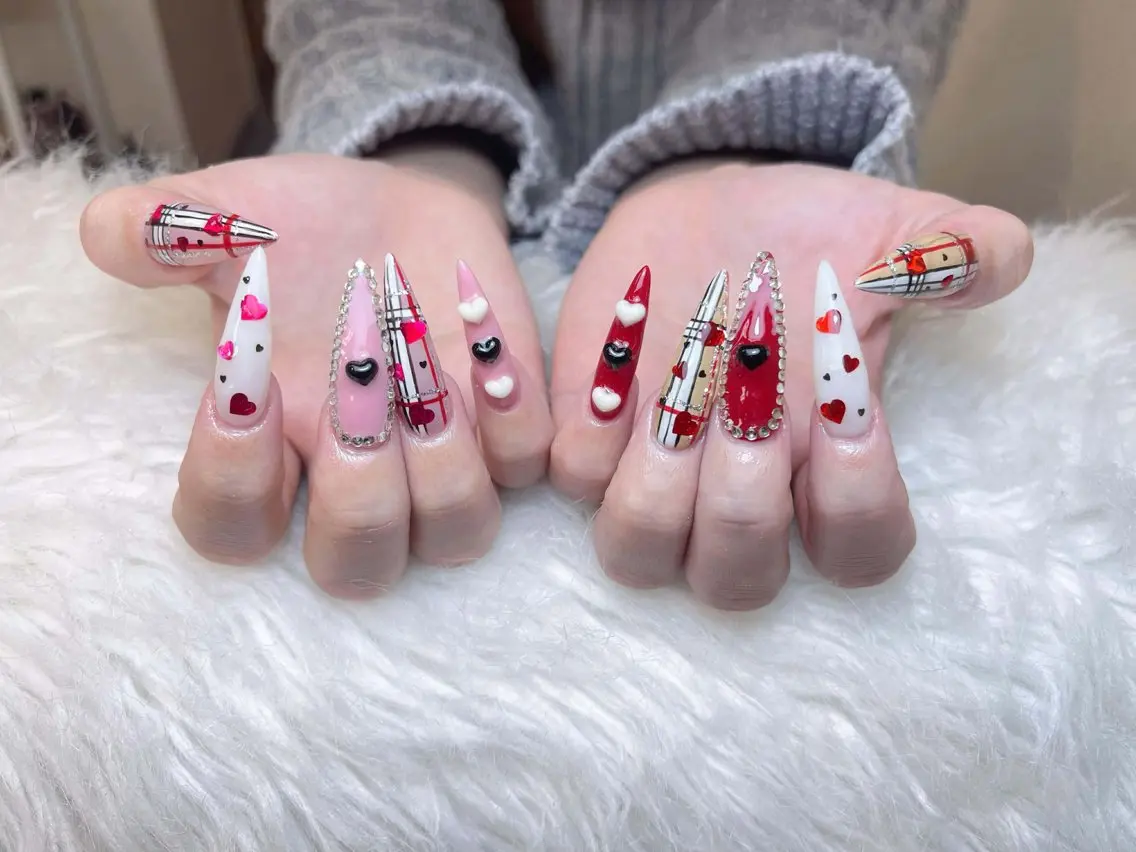 ネイル アートネイル ジェルネイル ニュアンスネイル シンプルネイル ネイルチップ ハンドネイル Nie Nail Shinokuboのネイルデザイン