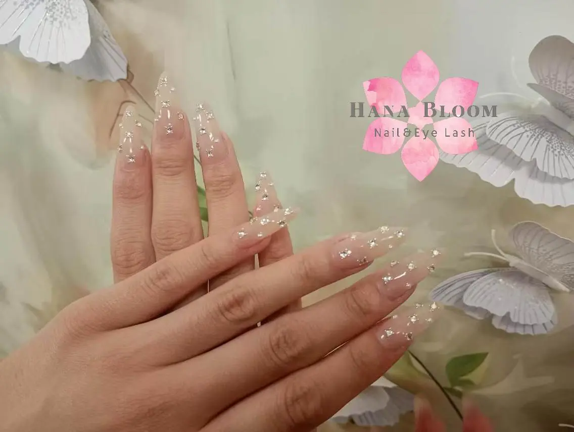 ネイル チークネイル 長さ出し フレンチネイル ジェルネイル マグネットネイル ハンドネイル ハンドケア Hana Bloom Nail💗YUIのネイルデザイン