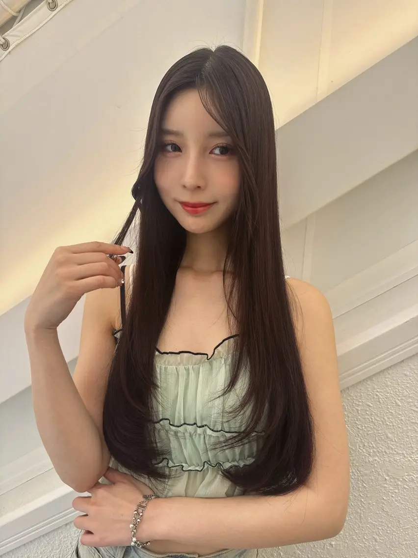 ロング カラー 黒髪 ブリーチ 透明感カラー ブリーチなしカラー 卒業式のヘアスタイル カット ヘアカラー トリートメント 💎透明感カラー特化 💎TAISEIのヘアスタイル