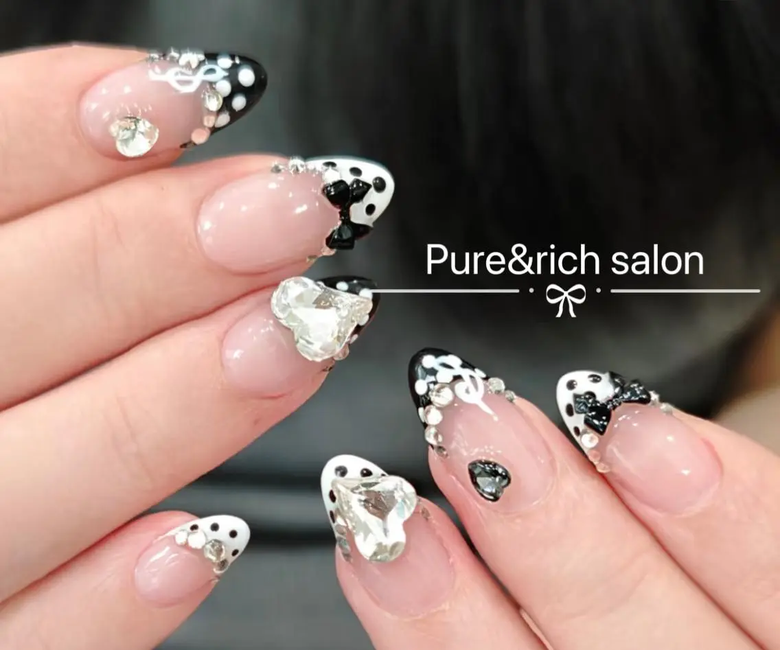 ネイル ハンドネイル 🎀 NaNa_nailのネイルデザイン