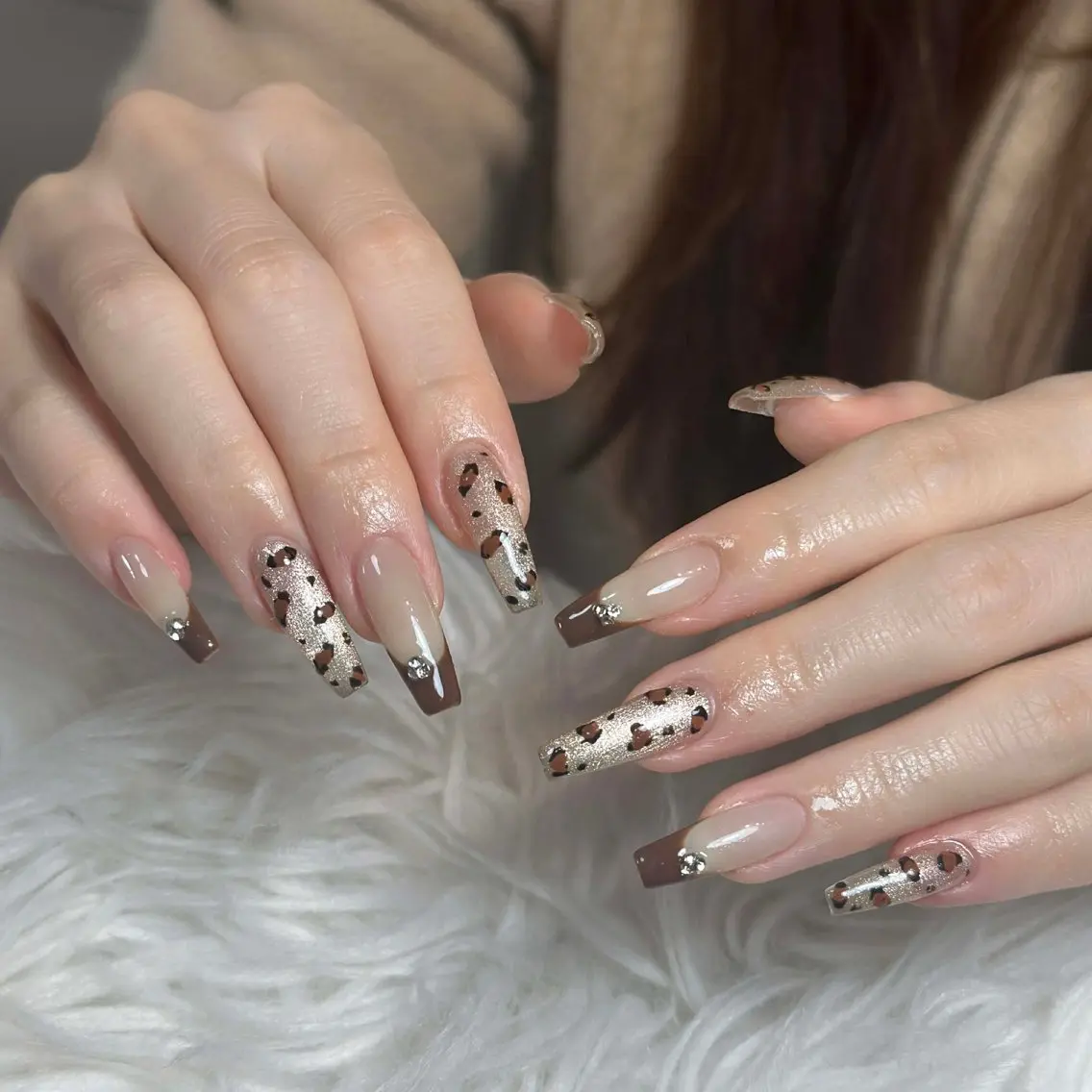 ネイル オーロラネイル ボルドー ブラウン 氷ネイル・うるうるネイル キラキラネイル Julli NailStudioのネイルデザイン