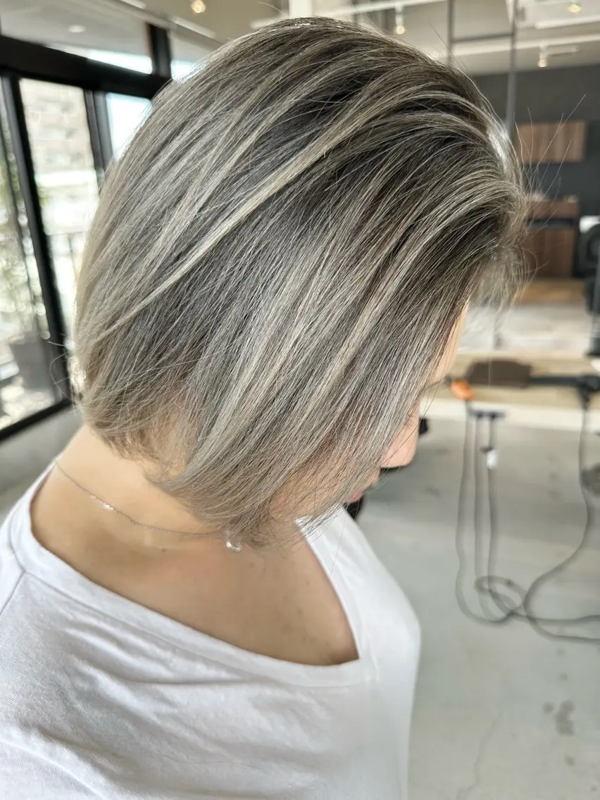 ショート カラー ヘアカラー トリートメント 井上 一平のヘアスタイル