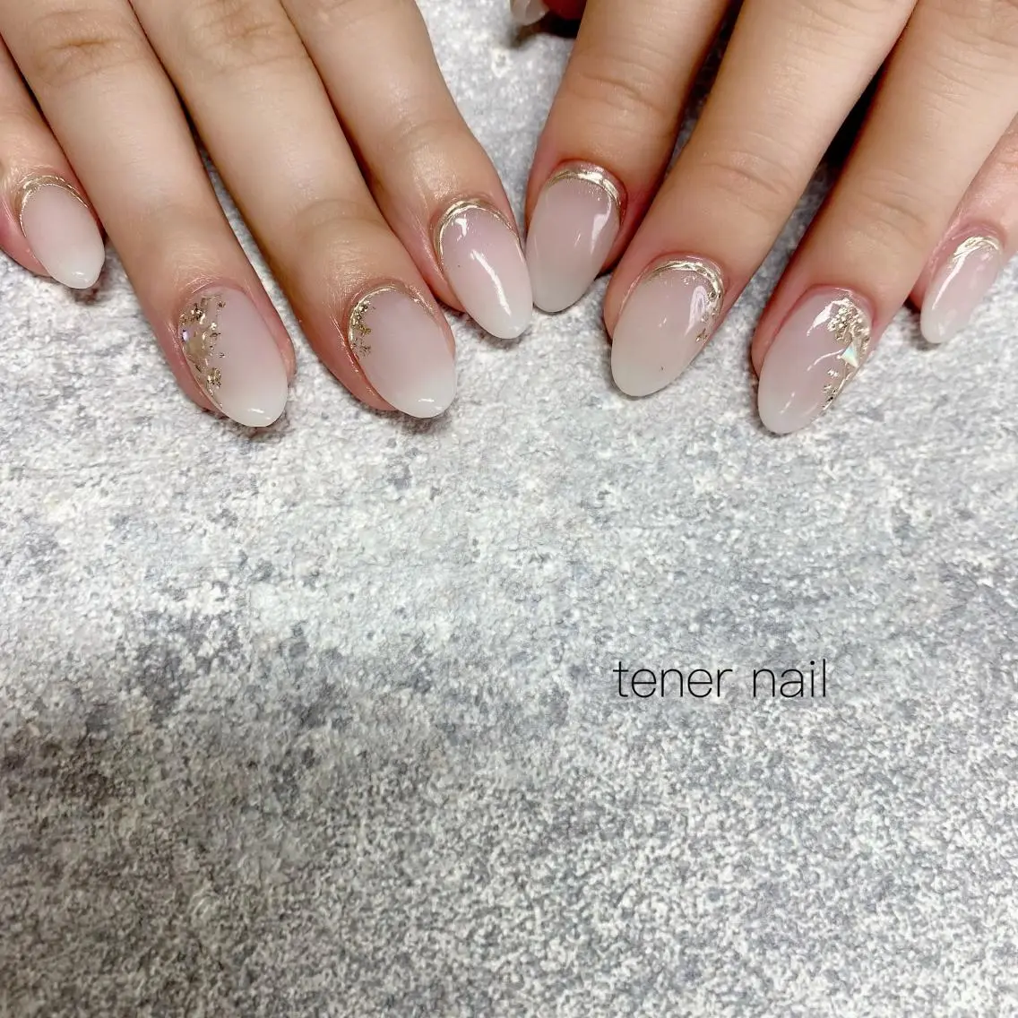 ネイル ゴールド ミラーネイル ホワイト テネルネイル tener nailのネイルデザイン