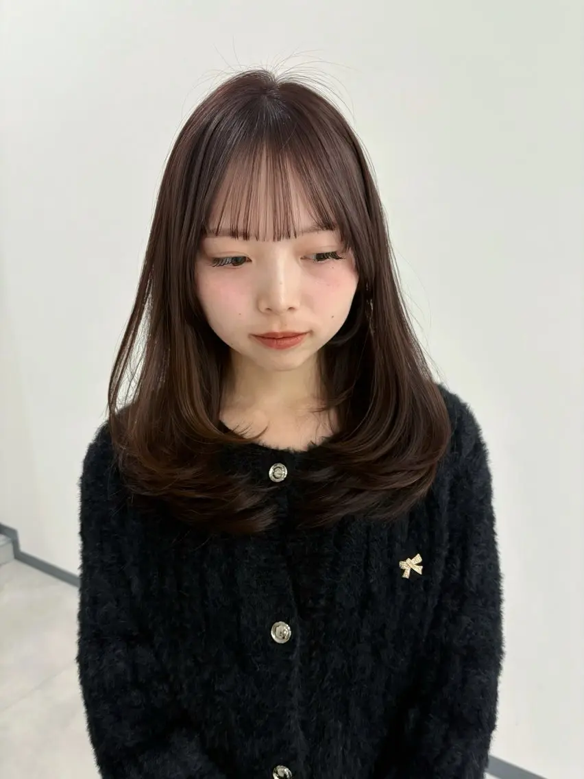 ミディアム カット ヘアカラー トリートメント 透明感ベージュカラー yumekaのヘアスタイル