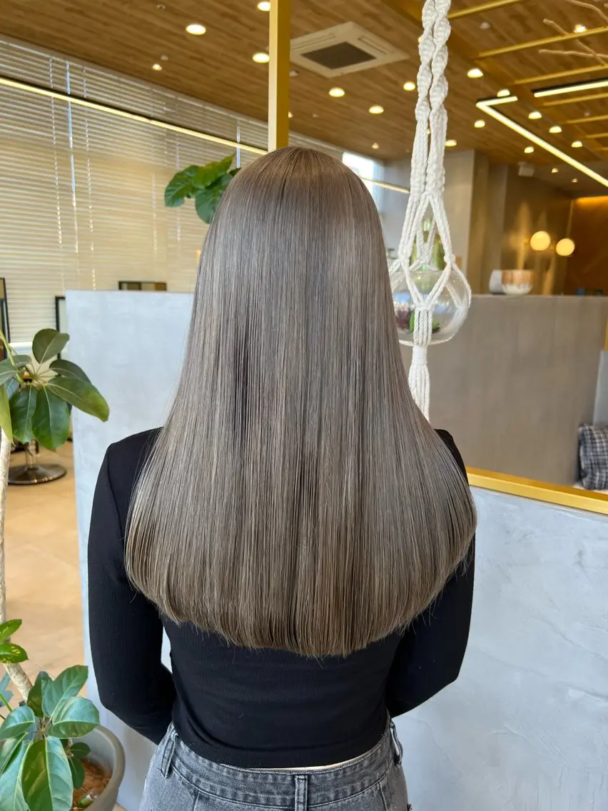 ロング カット ヘアカラー トリートメント 毛流れパーマ職人 岡田大樹のヘアスタイル