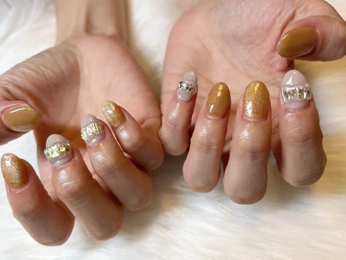 ネイル マグネットネイル ニュアンスネイル ネイルサロン flatのネイルデザイン