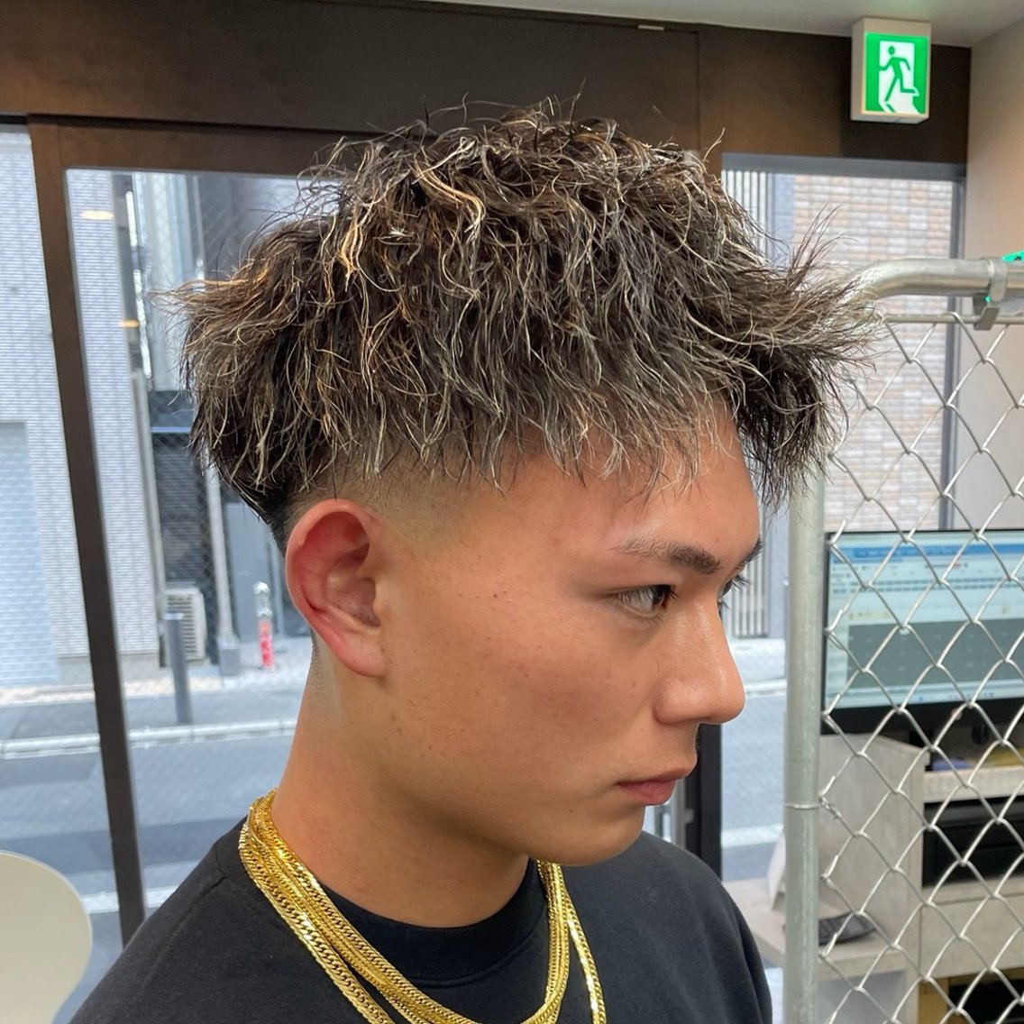 カラー パーマ メンズ メンズメッシュ メンズパーマ メッシュ カット ヘアカラー パーマ トリートメント 角田 凌のヘアスタイル