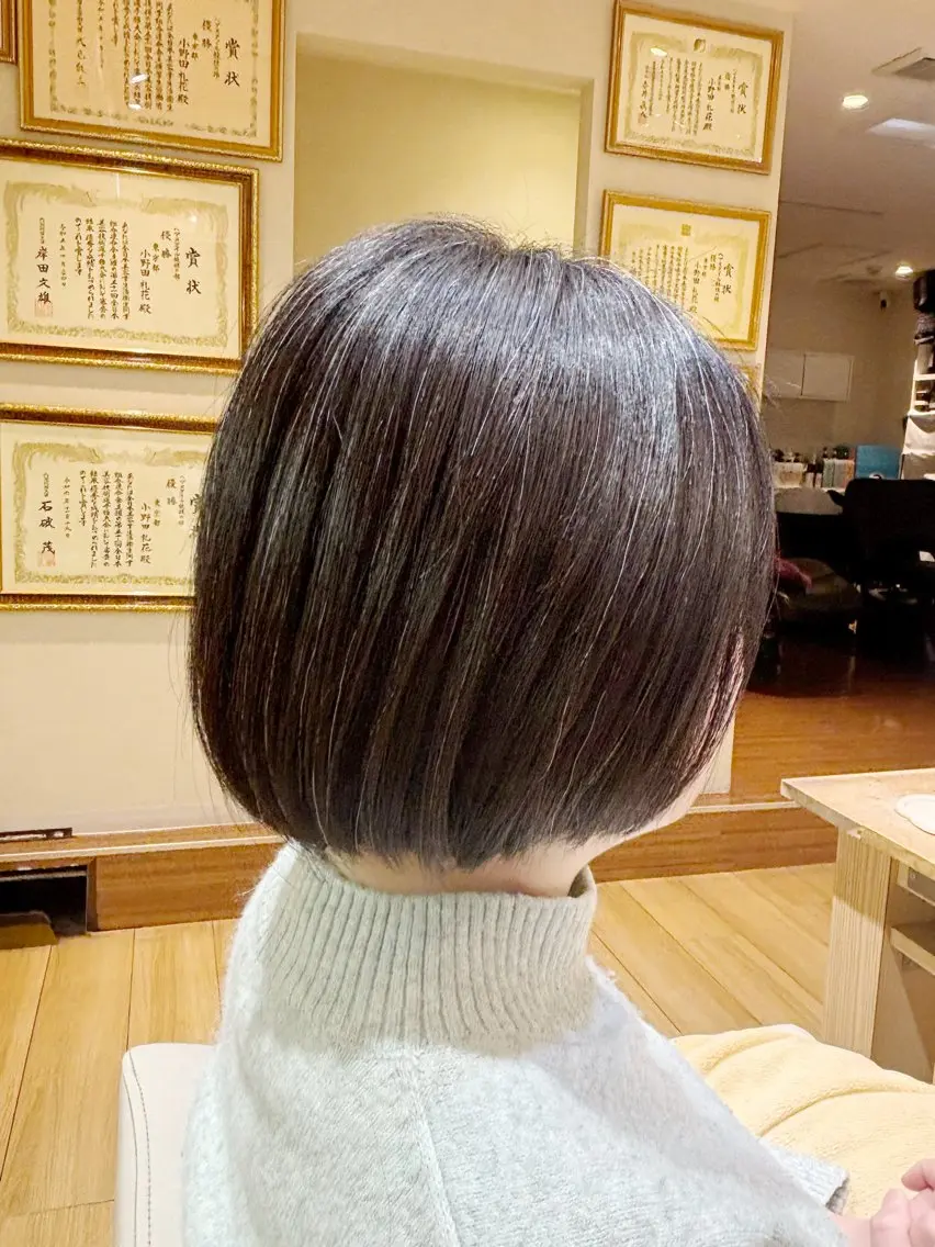 ショート ボブ カット 大会出場に向け予約 縮小中🙇東美杏のヘアスタイル
