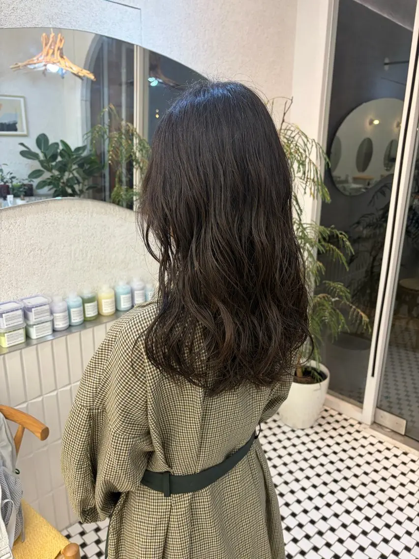 セミロング まろやかベージュ🤎 ぷつっとボブ🔔リンのヘアスタイル