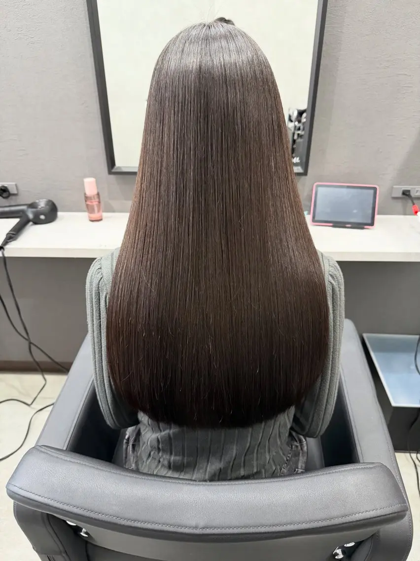 美髪矯正＆トリートメントの写真