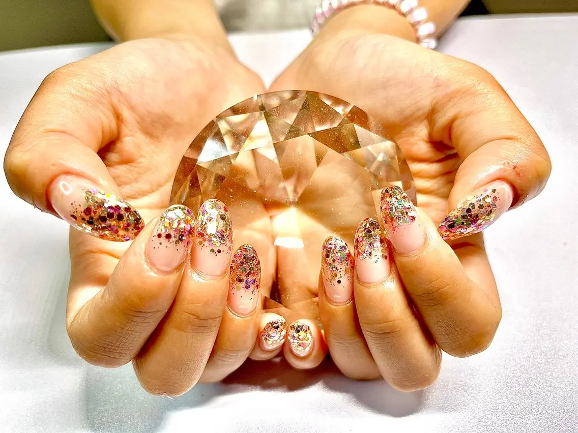 ネイル キラキラネイル ラメ(グリッター) オフィスネイル ワンカラーネイル シンプルネイル ハンドネイル プライベートサロン N's Nailのネイルデザイン
