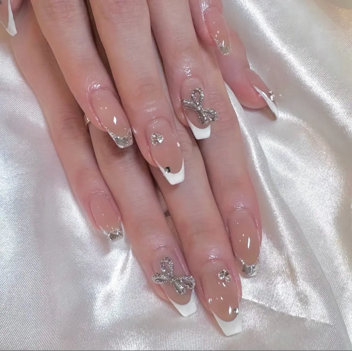 ネイル アートネイル オーロラネイル チークネイル 長さ出し フットネイル ハンドネイル Blossom nail_研修のネイルデザイン
