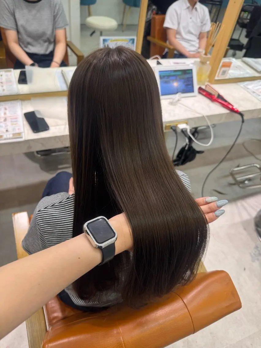 ロング カット ヘアカラー トリートメント ブリーチなしWカラー / 野中悠那のヘアスタイル