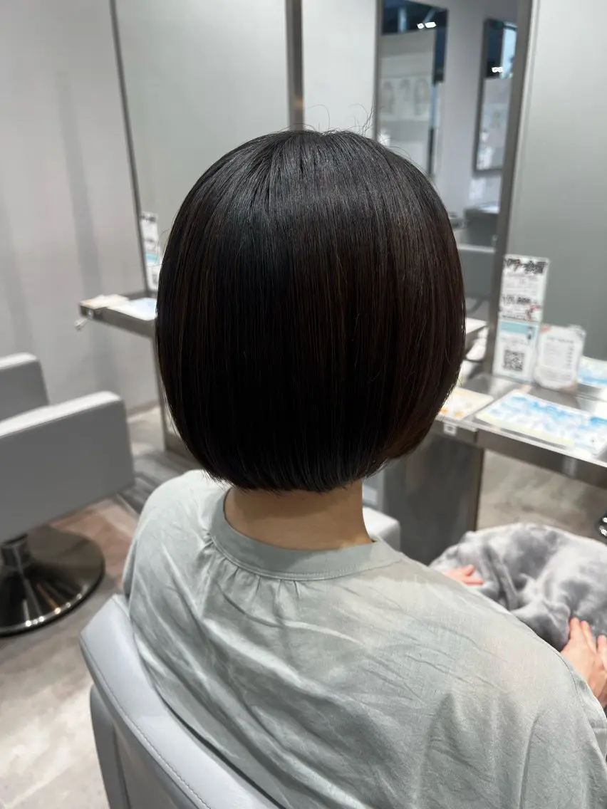 ショート カット 坂口 みりのヘアスタイル