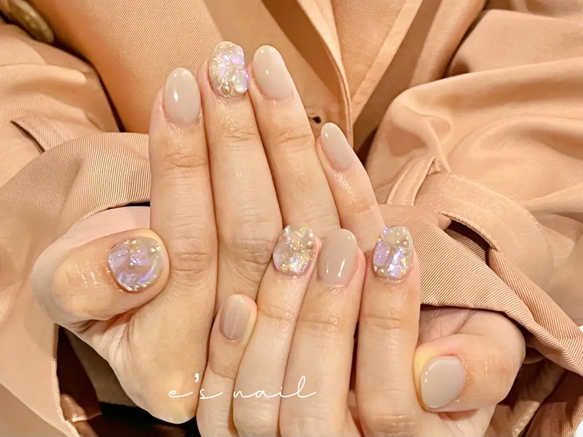 ネイル ハンドネイル ハンドケア e’s nail Lumièreのネイルデザイン