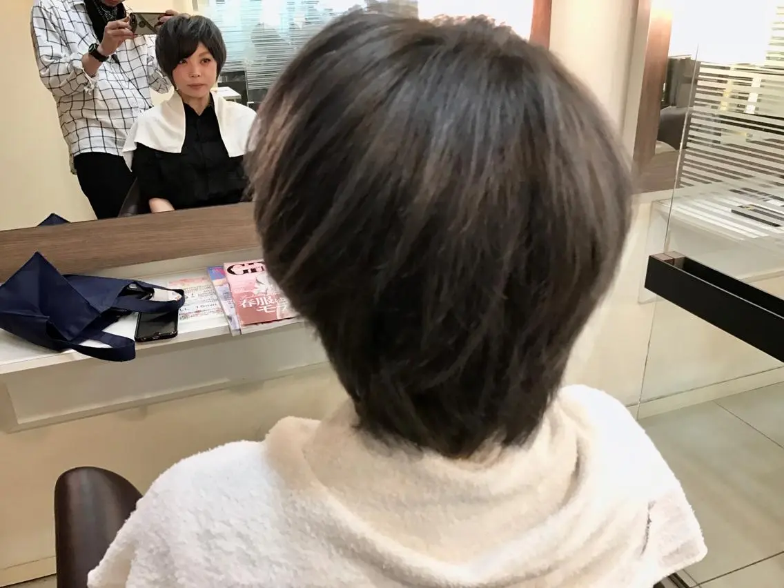 ショート カラー シルバー 似合わせ/代表 髪質改善/山田将大のヘアスタイル