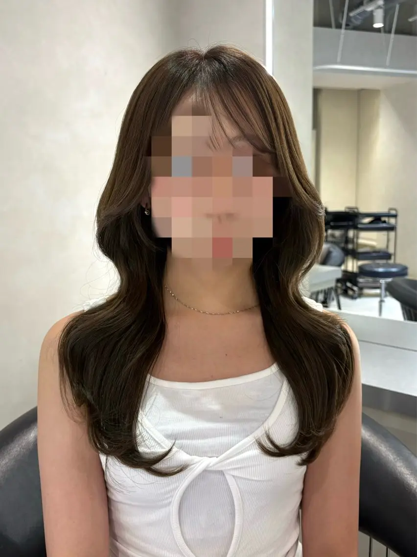 ロング カラー ベージュカラー 透明感カラー オリーブベージュ ヘアカラー トリートメント 🤍艶髪 × 透明感カラー│フウカのヘアスタイル