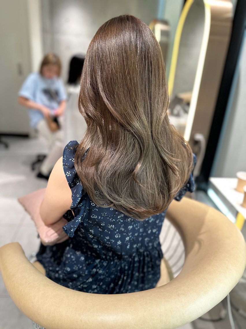 セミロング カラー カット ヘアカラー トリートメント 《髪質改善✖️オリー ブ🧸》小嶋拓也のヘアスタイル