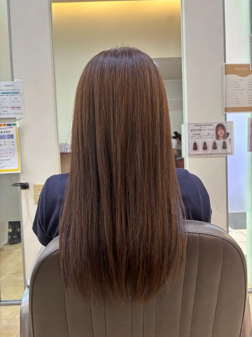 カラー ヘアカラー 尾崎 優花のヘアスタイル