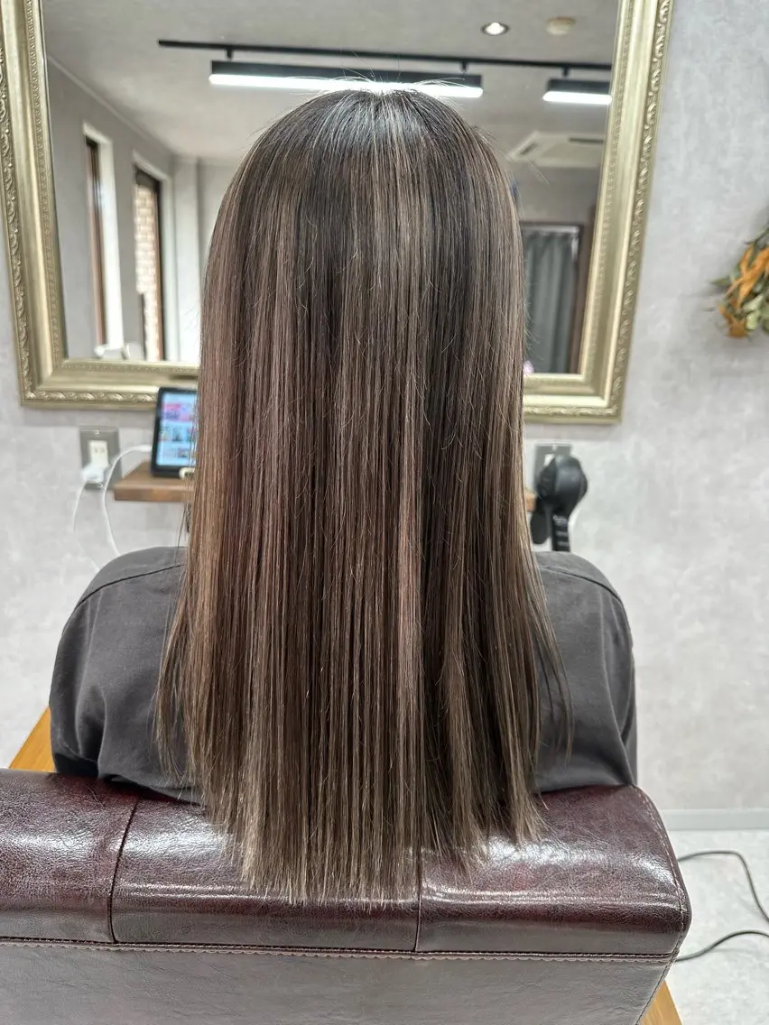 ロング カット ヘアカラー トリートメント Lien 深井店のヘアスタイル