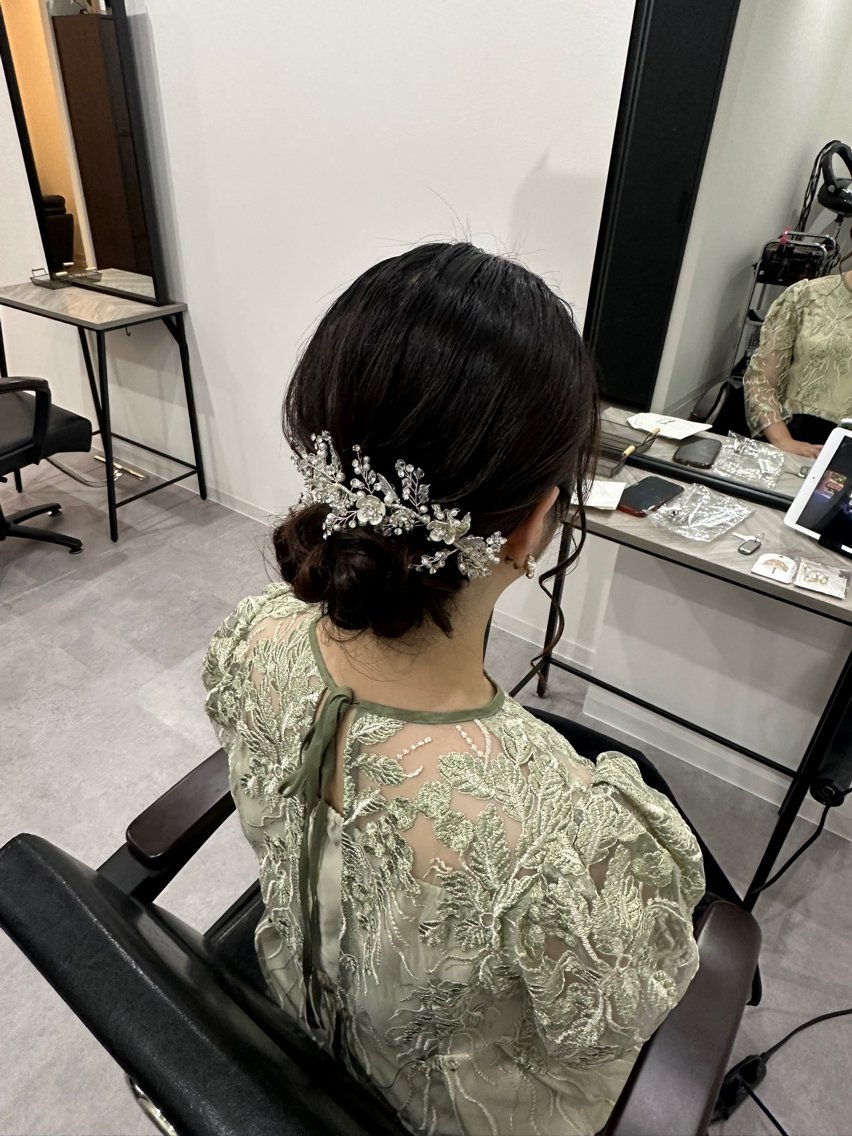 セミロング ヘアアレンジ ヘアセット 🌈髪質改善🌈 過去の1艶サラ体験✨のヘアスタイル