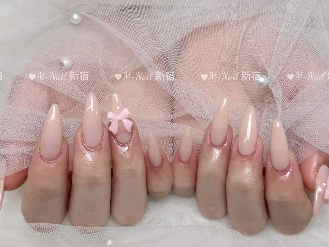 ロング M+Nail 新宿のネイルデザイン