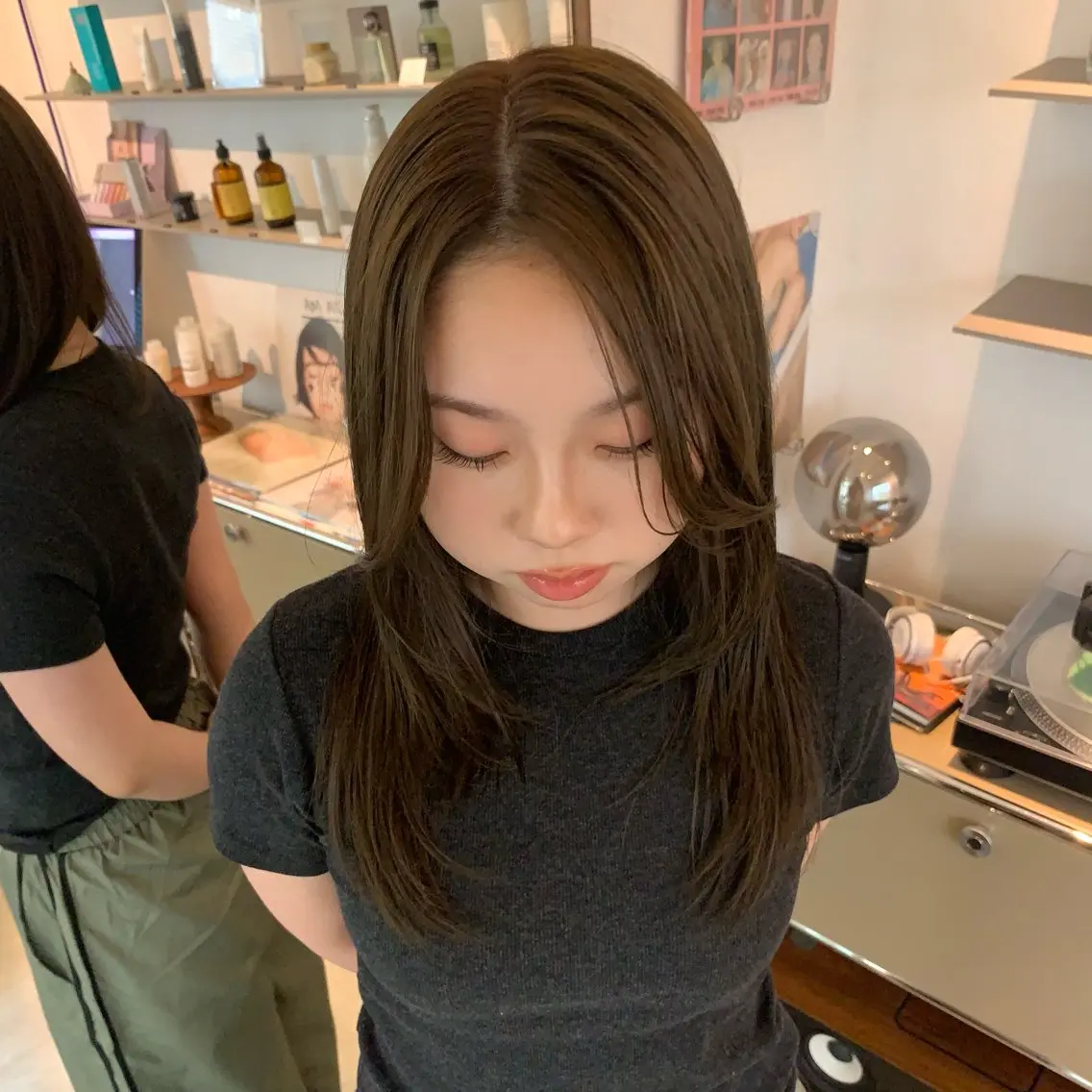 ロング カラー ブラウンカラー オリーブブラウン MARIKA 透明感 / 透け感ヘア🪄のヘアスタイル