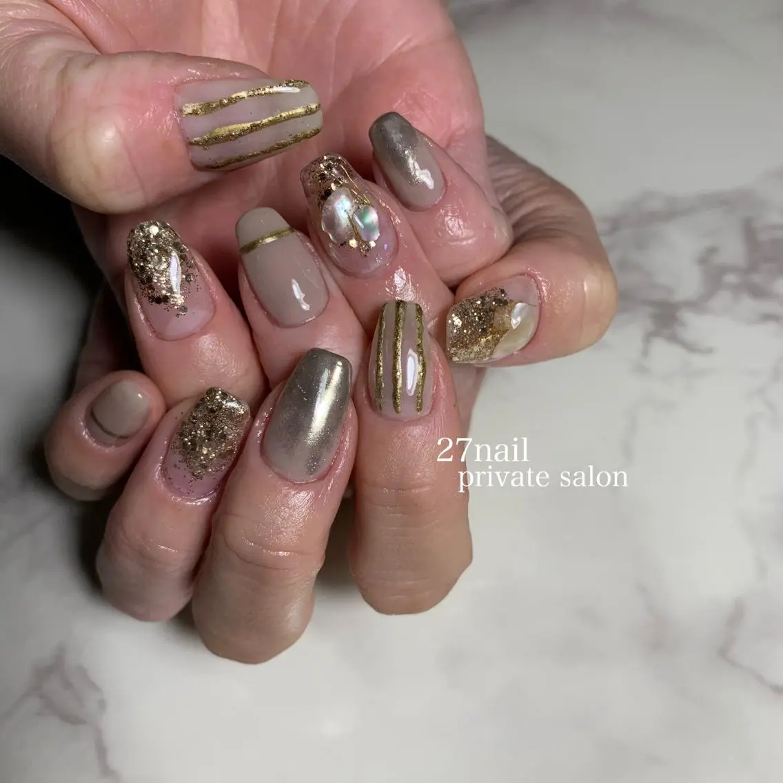 ミディアム ネイル ニュアンスネイル ハンドネイル 27salon yuinaのネイルデザイン