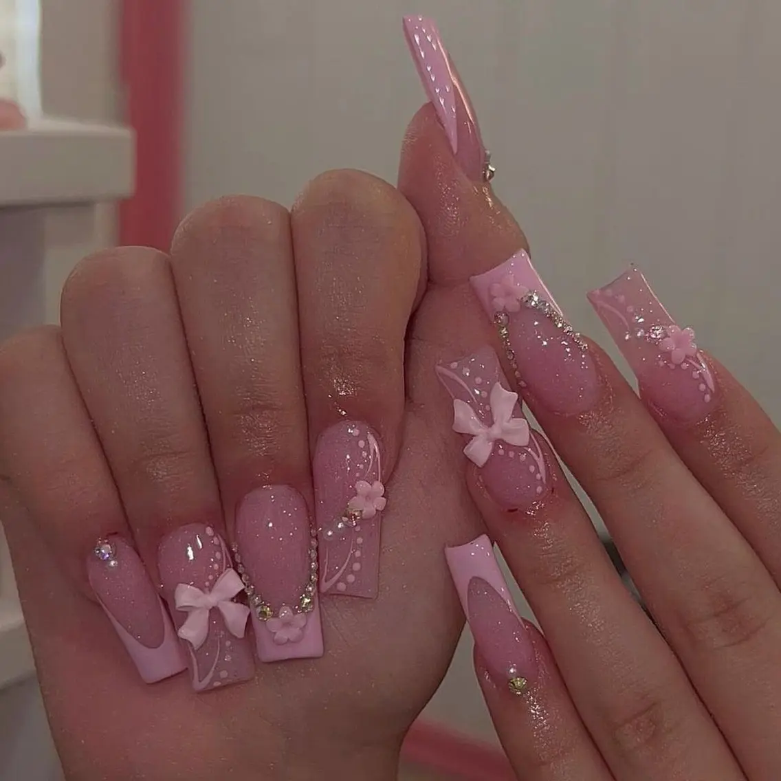 ネイル アートネイル 長さ出し ジェルネイル マグネットネイル ニュアンスネイル ハンドネイル Cloudy Chan Nailのネイルデザイン
