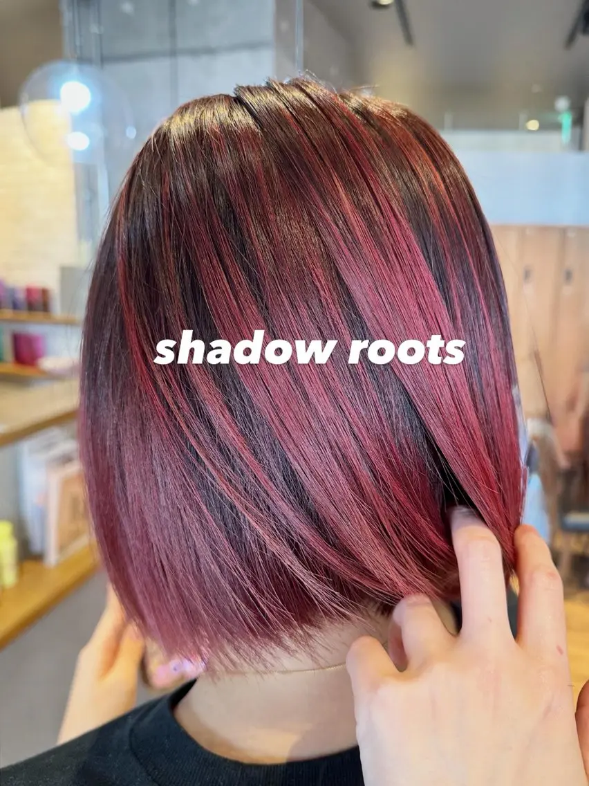 ミディアム カラー ブリーチ カシス デザインカラー グラデーションカラー レッドカラー カット ヘアカラー トリートメント 銀座/レイヤー ハイライト/MAMIのヘアスタイル