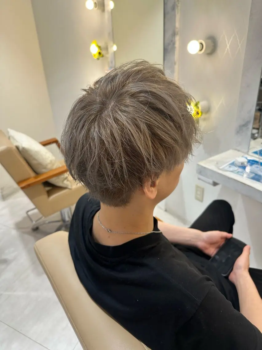 ショート カラー メンズ ダブルカラー シルバー 畑中 夢のヘアスタイル