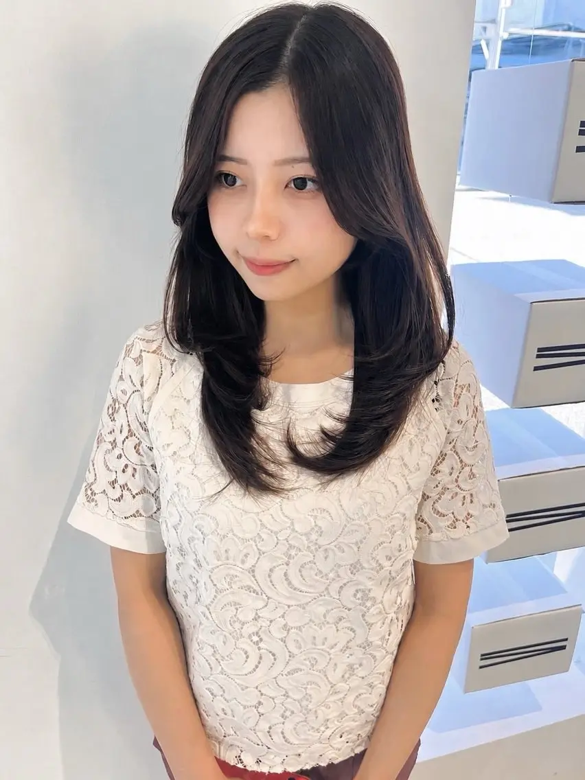 ミディアム カラー カット ヘアカラー nanase / レイヤーカットのヘアスタイル