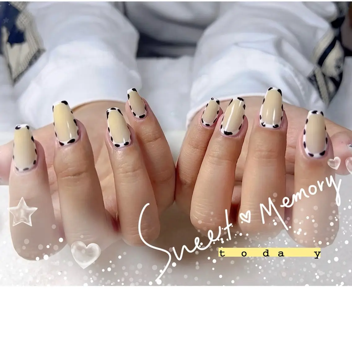 ネイル チークネイル フレンチネイル ガーリー ガラスフレンチ グラデーション ハンドネイル ハンドケア Chill Nailsalonのネイルデザイン