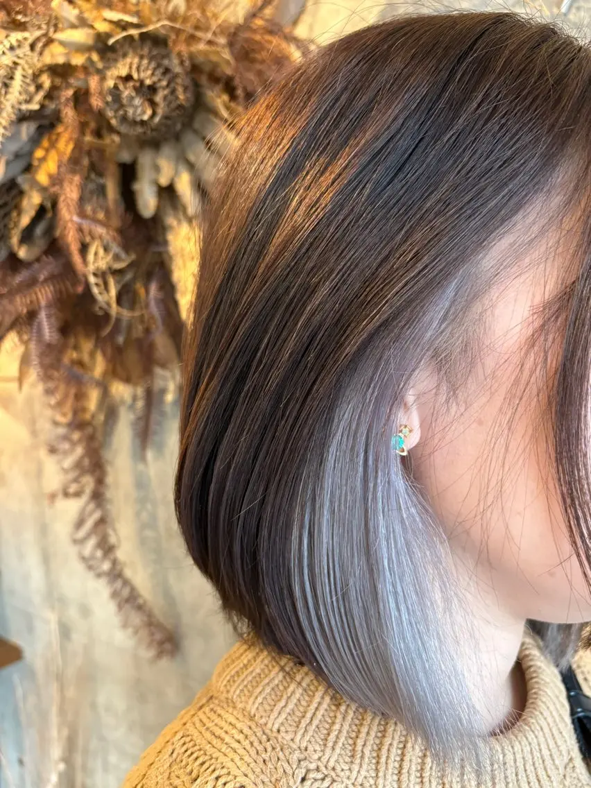 ミディアム カット ヘアカラー トリートメント I'sm KOUSAKUのヘアスタイル